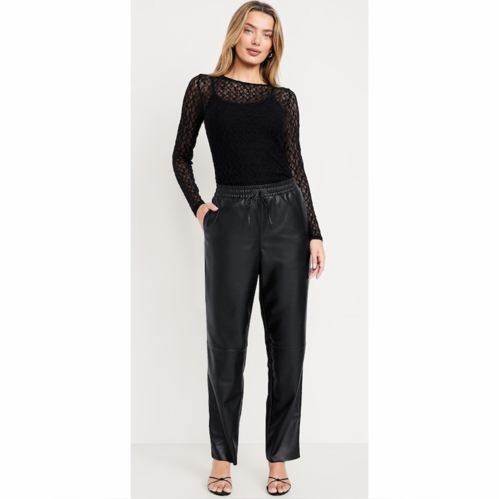 Old Navy Hi-Waist Billie Faux Leather Ankle Pants - L - NWT!